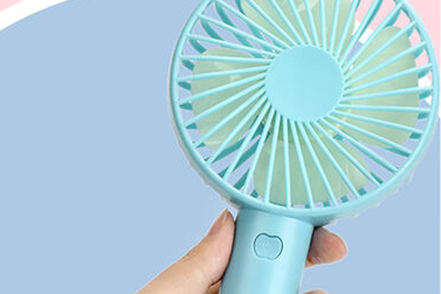 Éléments essentiels pour voyager en Malaisie: Un mini ventilateur portable