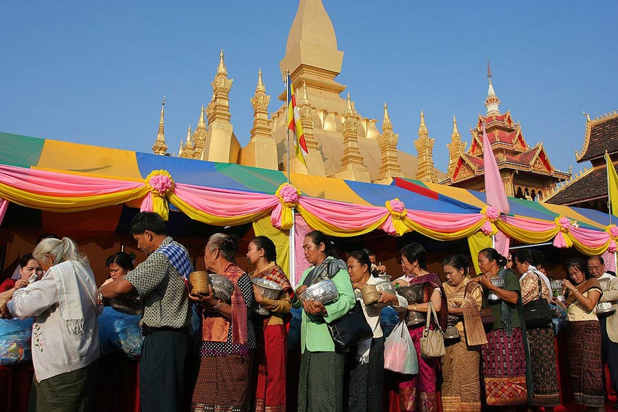 Fête de Boun That Luang au Laos 
