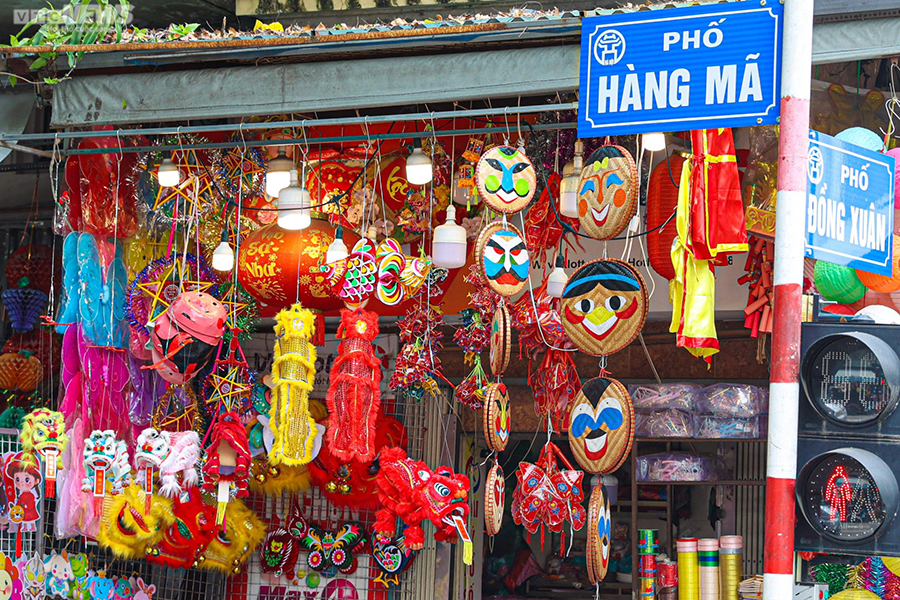 Le marché de Hang Ma est célèbre pour ses lanternes de la fête de la mi-automne