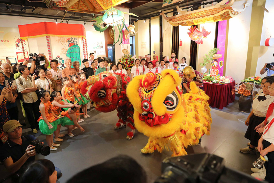 La fête de la Mi-Automne Vietnam permet aux voyageurs de plonger au cœur des traditions locales