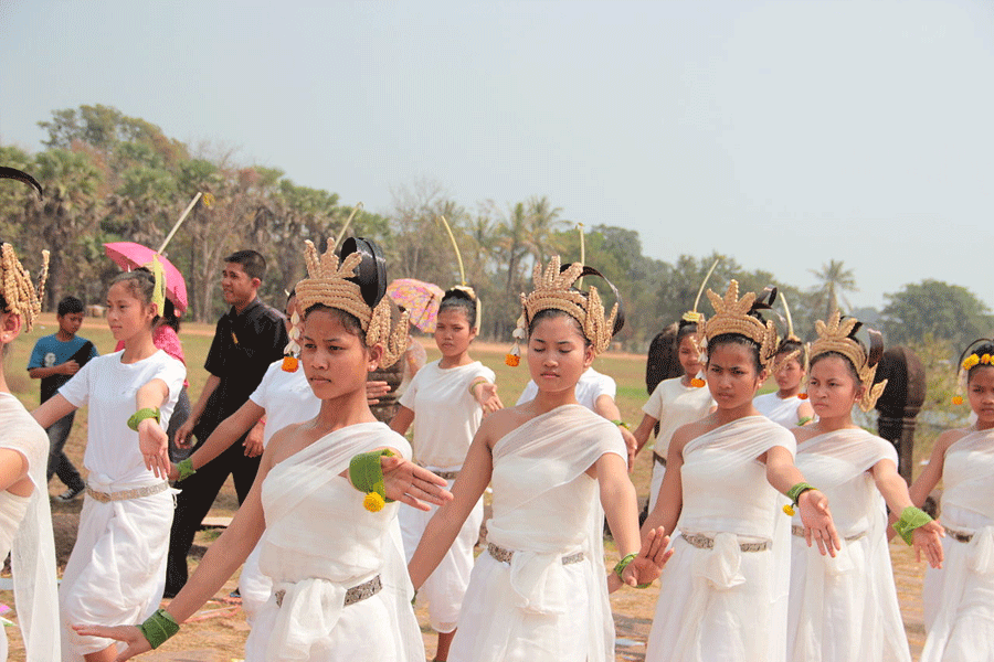 la fête de Wat Phou - la dance
