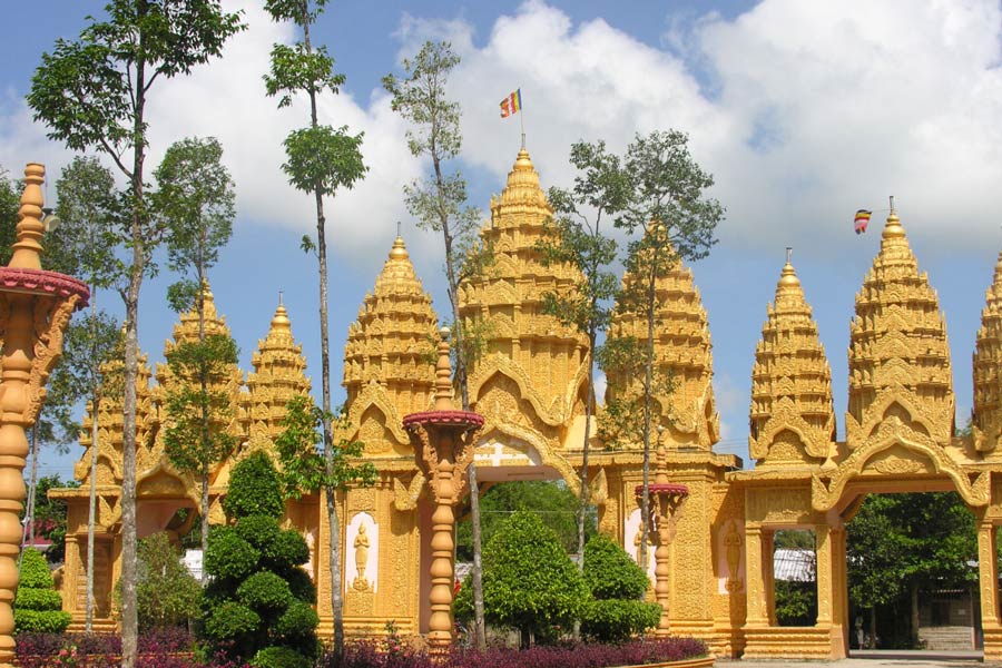 Village culturel et touristique khmer à Tra Vinh