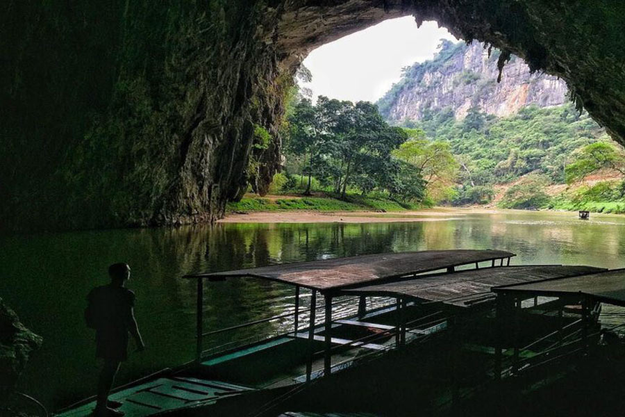 Grotte de Puong