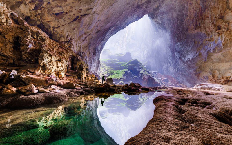 exploration de la grotte de son doong a quang binh au vietnam