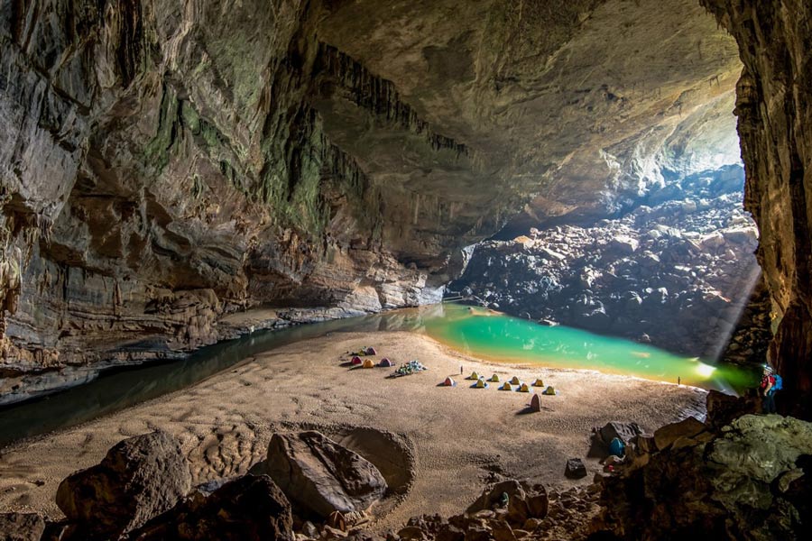 Meilleures grottes à Quang Binh à explorer - Grotte d’En