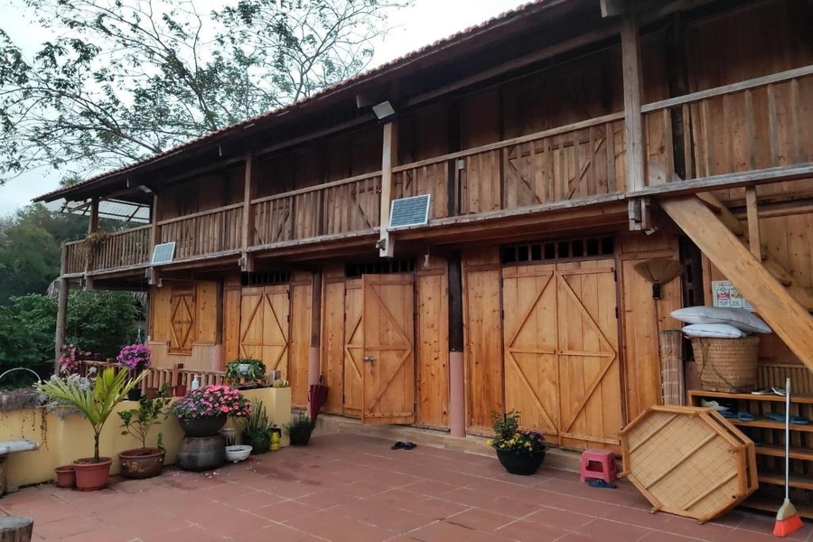  Les visiteurs de Nghieu Son Linh peuvent dormir chez l’habitant dans des homestays ethniques