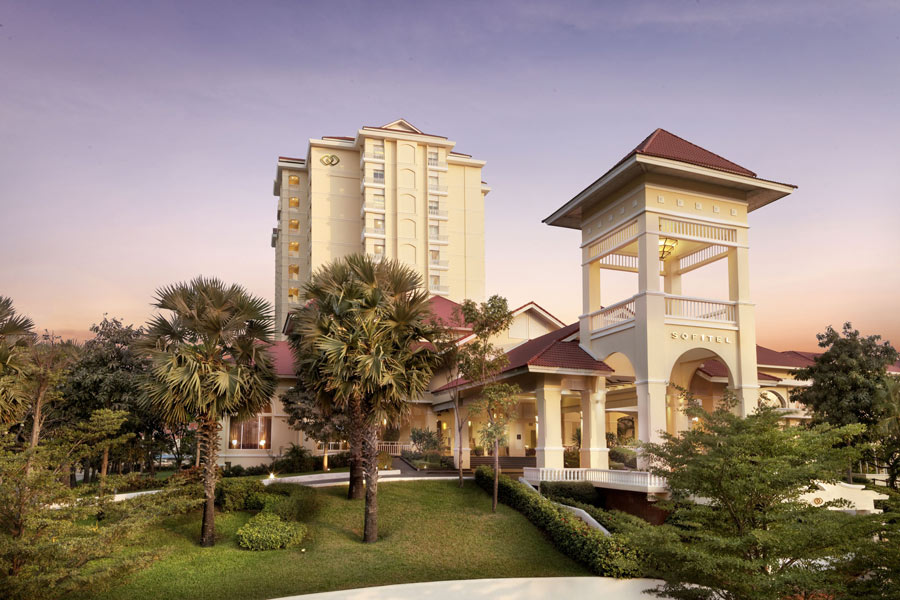 Sofitel Phnom Penh Phokeethra est l'un des hôtels de luxe à Phnom Penh