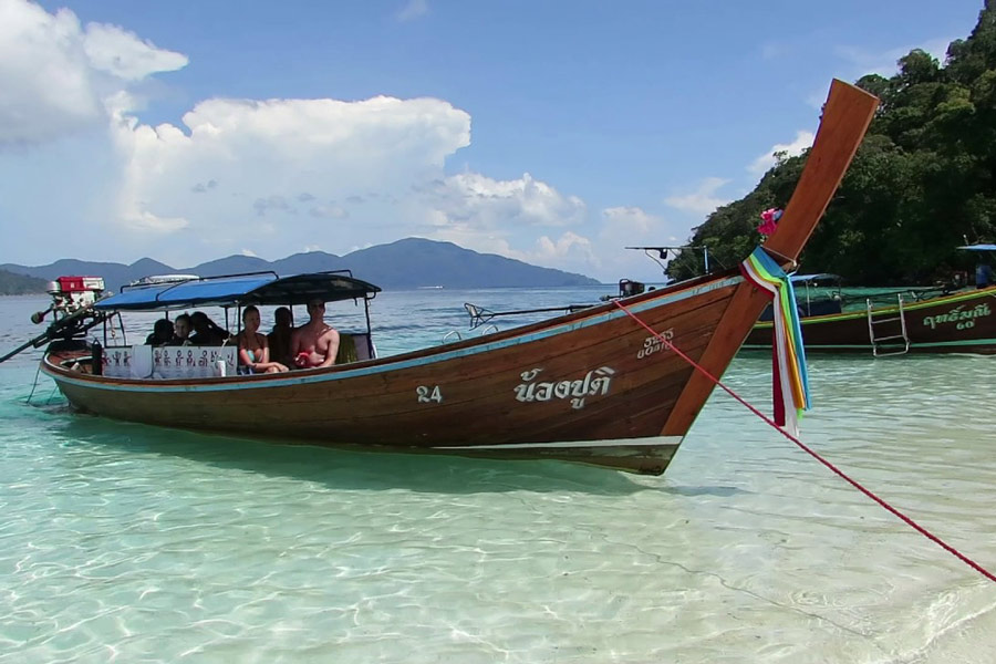 L’île de Koh Dong est un endroit incontournable du parc marin national de Tarutao