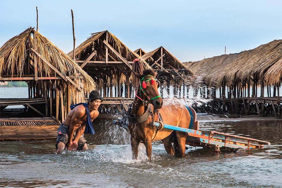 Koh Dach à Kandal est une ile pittoresque au lieu du fleuve Mékong
