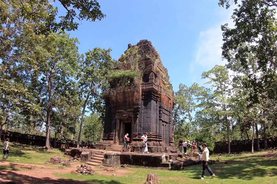 Le célèbre de Neang Khmau à Koh Ker