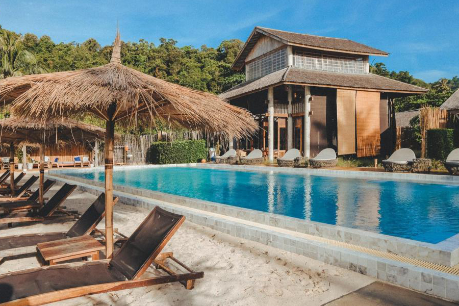 Sur l’île de Koh Kut, l’hébergement fait partie intégrante de l’expérience