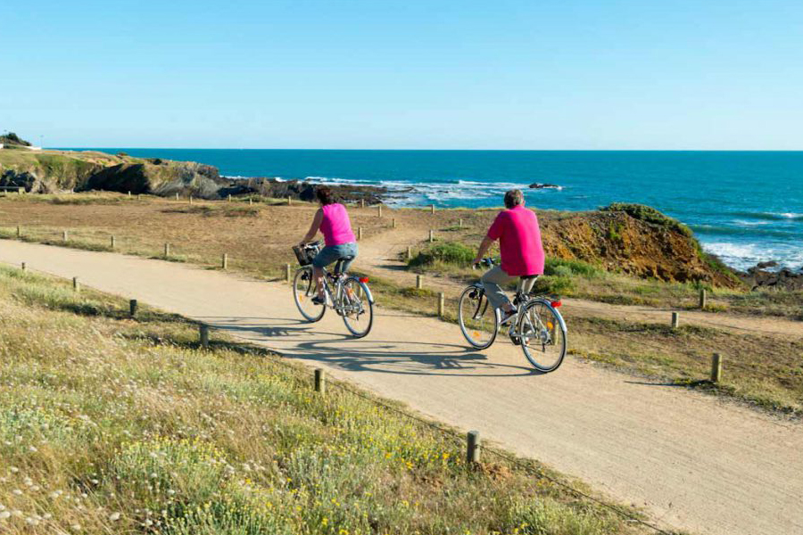 Explorer l’île de Koh Kut à vélo est une activité incontournable pour les amateurs de liberté