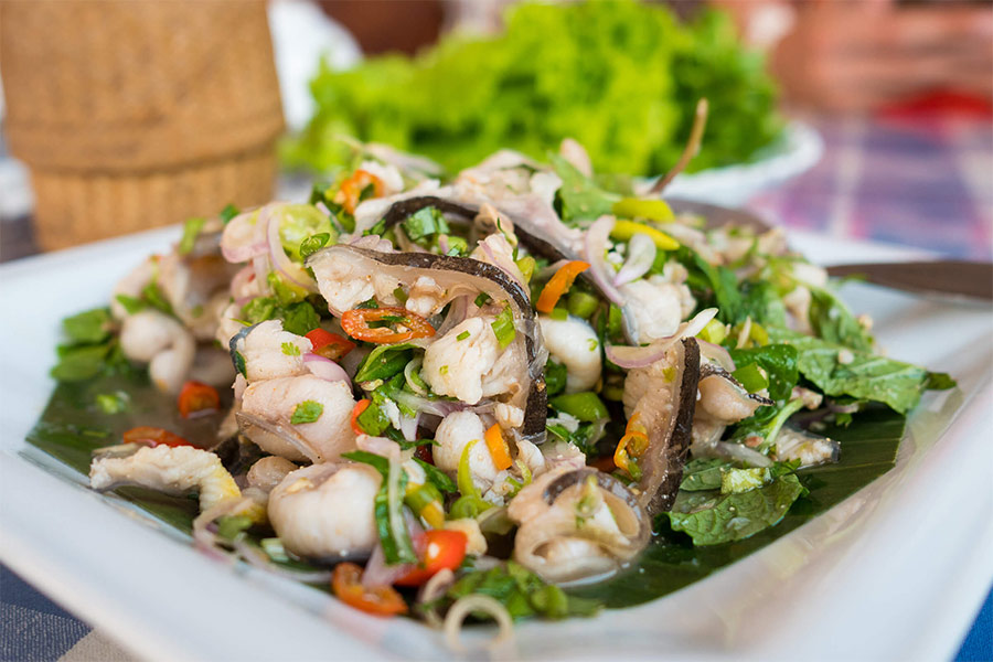 Koi est l'un des meilleurs plats à Luang Prabang