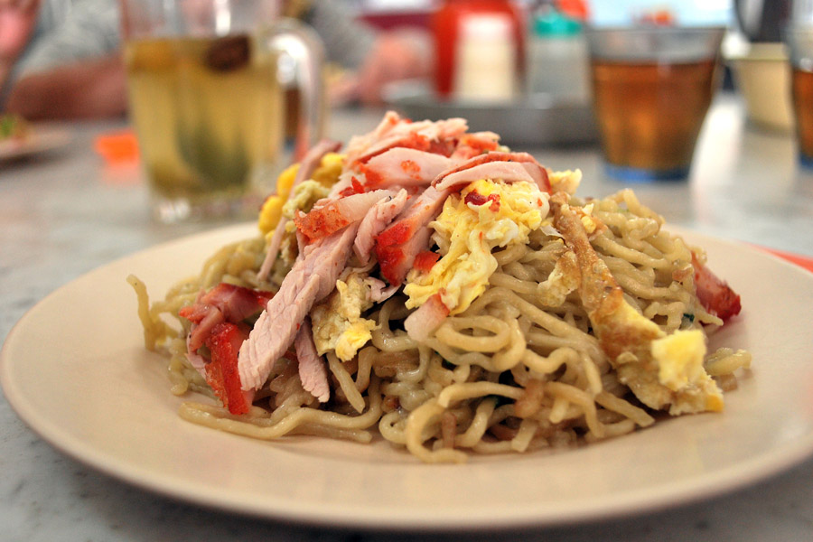 Les nouilles exquises Tuaran Mee de Sabah.