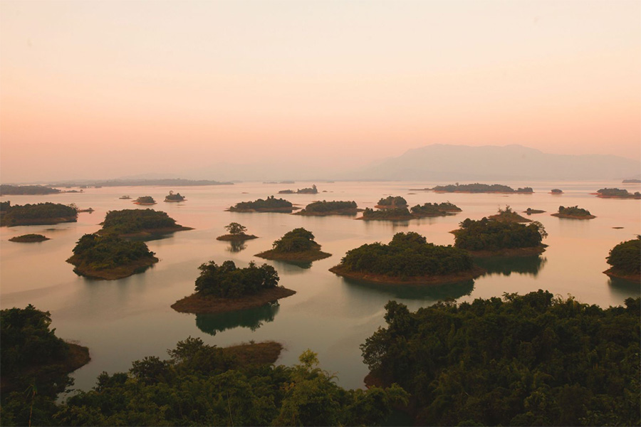 Nam Ngum est le plus grand lac du Laos