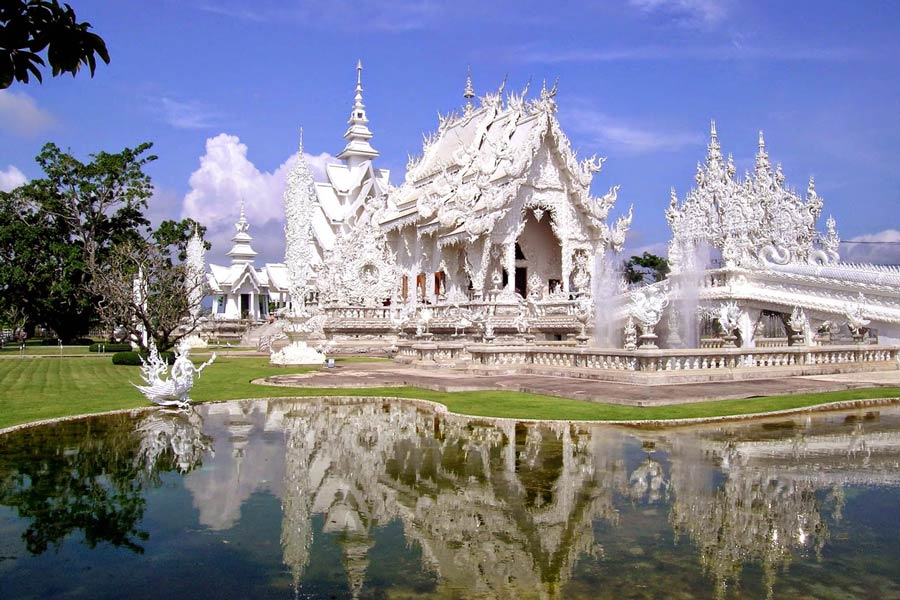 Wat Rong Khun, célèbre temple blanc de Chiang Mai