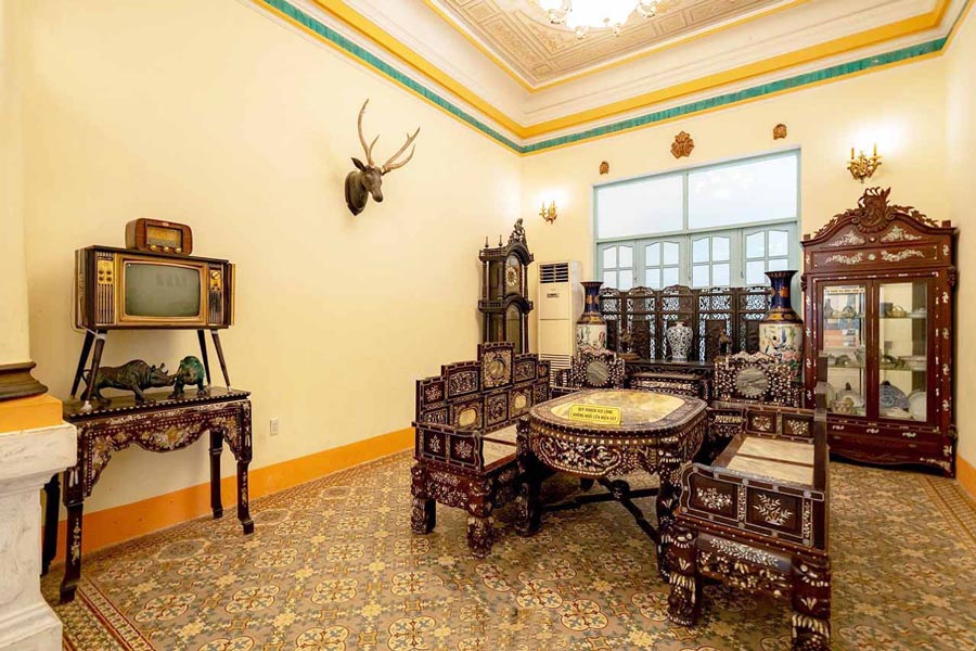 Des meubles originaux d’une grande rareté