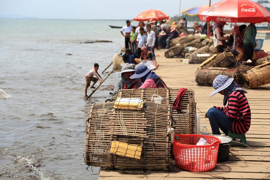 Le marché aux fruits de mer à Kep 