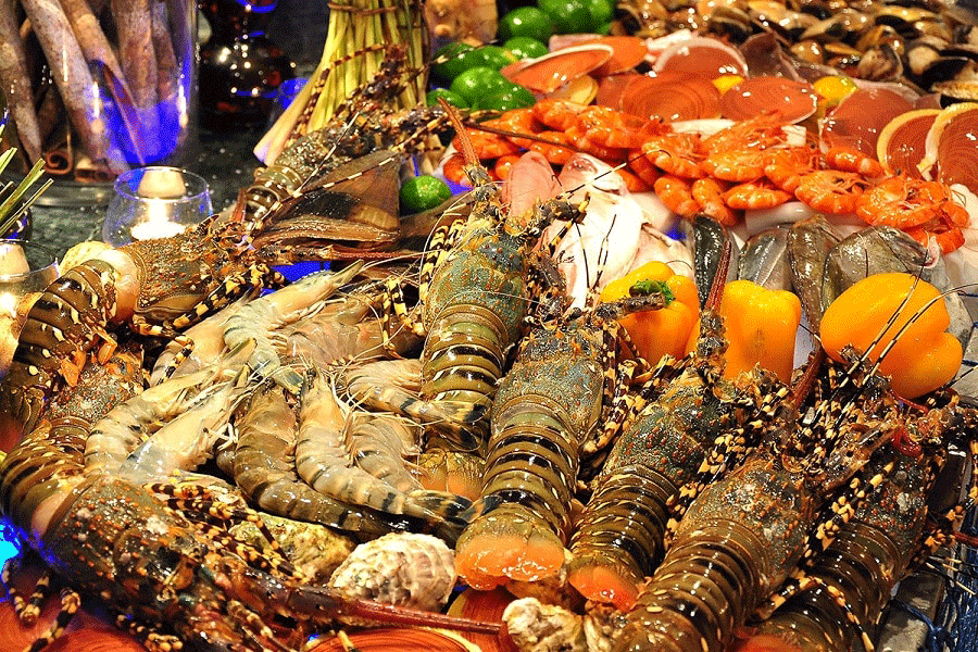 Le marché nocturne de Phu Quoc - fruits de mer