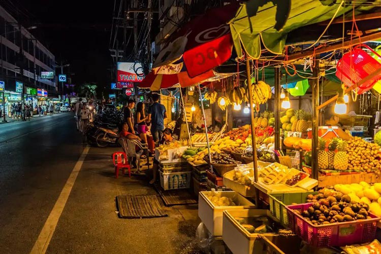 Le marché nocturne de Sukhothai est la meilleure destination culinaire