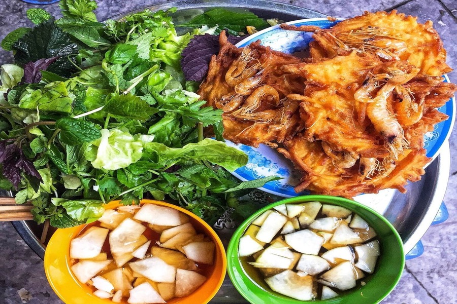 Le Banh Tom Ho Tay est une spécialité à Hanoi 