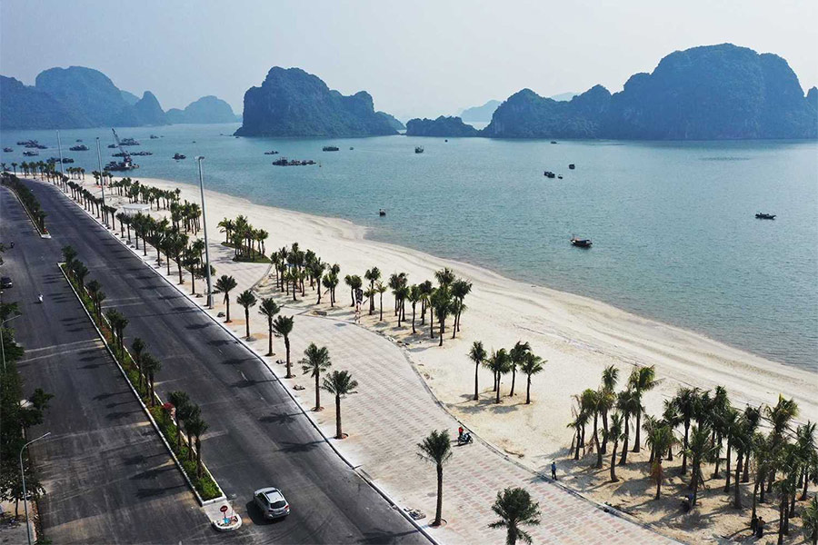 Ha Long est l'une des meilleures destinations balnéaires au Vietnam