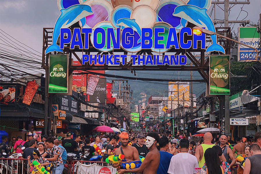 Phuket est l'une des meilleures destinations de Songkran en Thailande