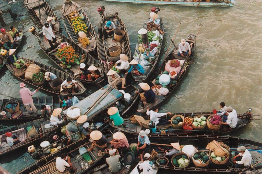 Les marchés flottants au Delta du Mékong