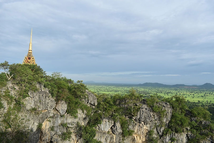 Activités incontournable lorsque visiter à Montagne de Phnom Sampeau