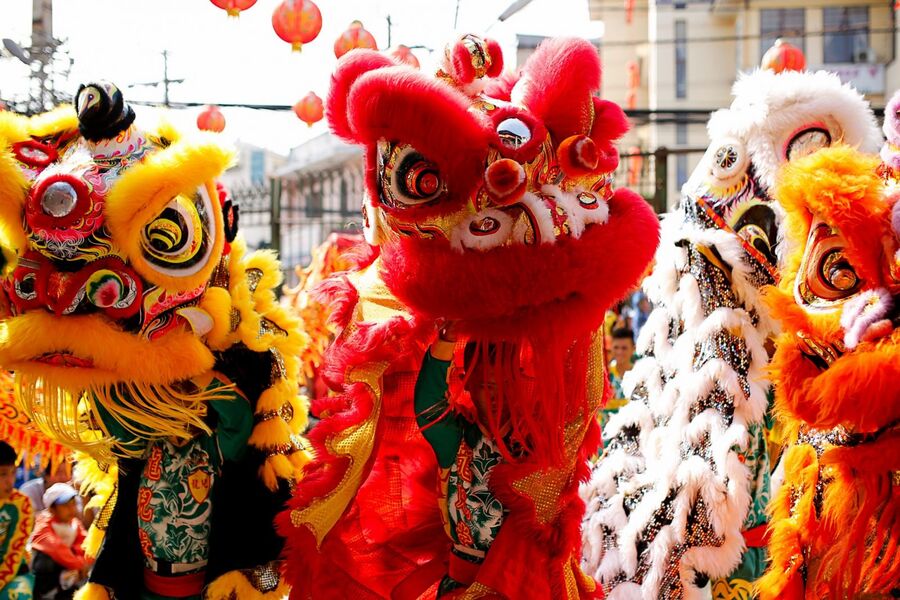 Danse du lion vietnamienne pendant la fête de la mi-automne