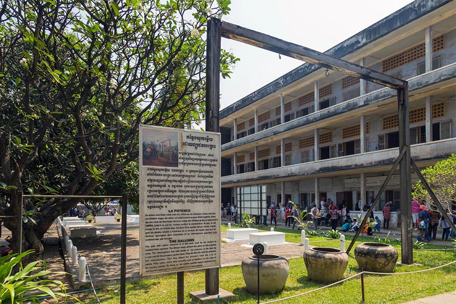 Les instruments de tortue au musée du génocide de Tuol Sleng