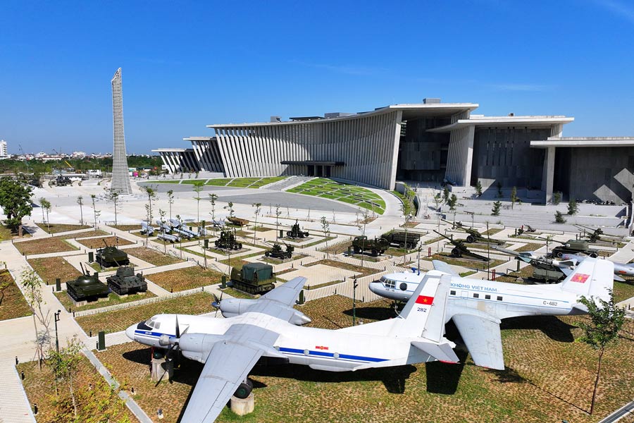 Le MUSÉE D'HISTOIRE MILITAIRE DU VIETNAM (nouvel emplacement) est ouvert aux visiteurs avec une visite gratuite