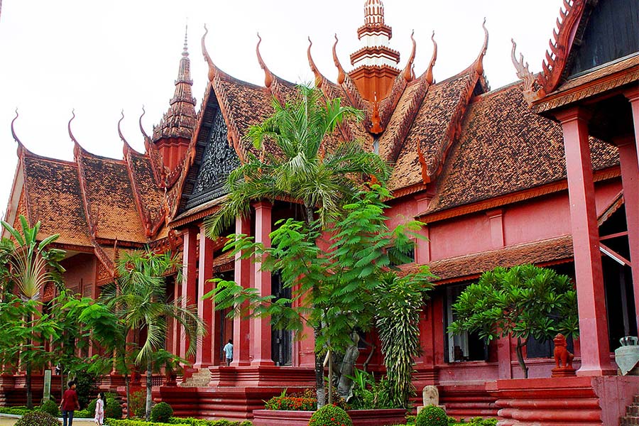 Le principal bâtiment du musée national du Cambodge