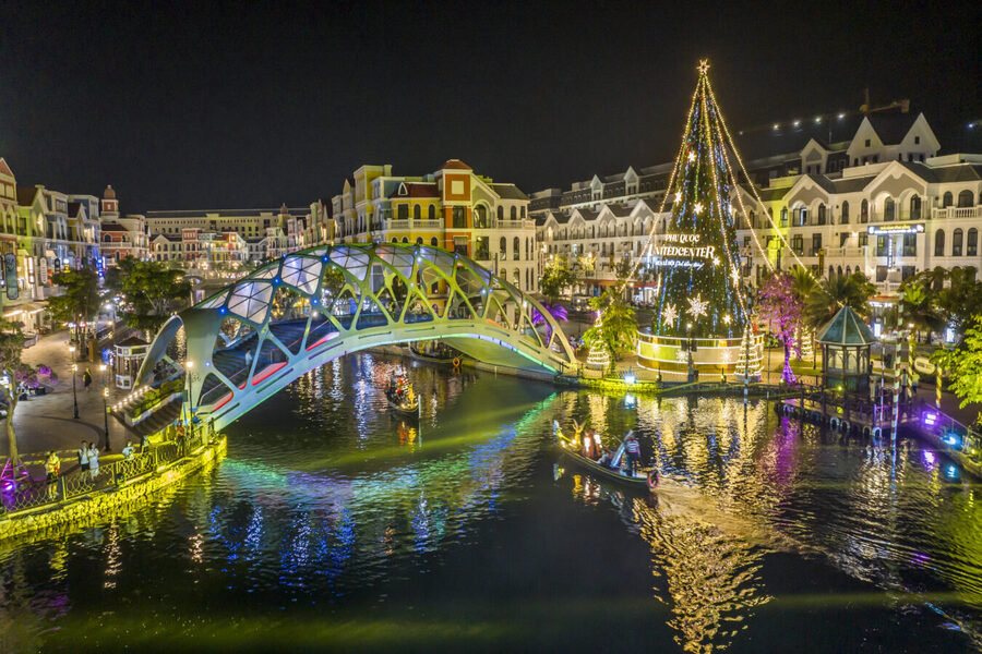 Noël à Phu Quoc avec plages ensoleillées et eau turquoise
