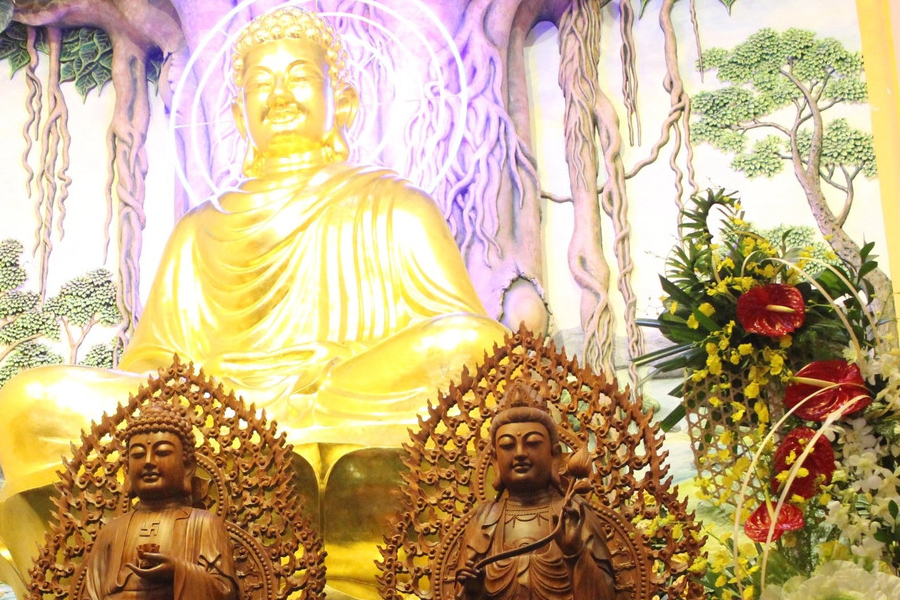 Au centre de la pagode Van Phuoc se trouve le Grand Hall de la Grande Puissance