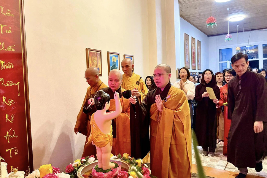 La fête de Phat Dan est l’un des temps forts de l’année à la pagode Van Phuoc