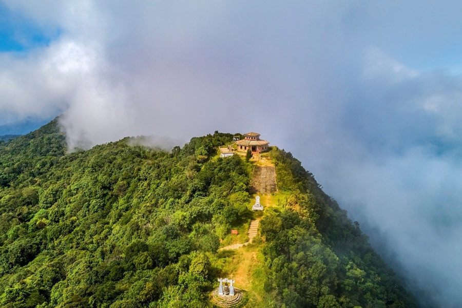 Parcs nationaux au Vietnam - Parc national de Bach Ma - sommet 