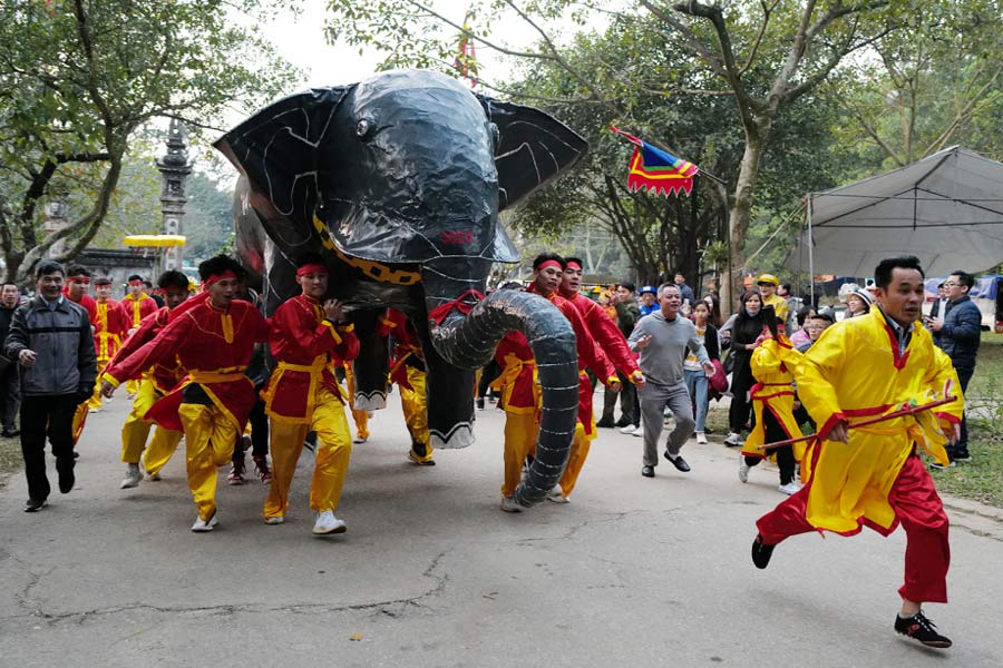 Patrimones culturels immatériels de l'UNESCO au Vietnam - la fête de Gióng à Hanoi