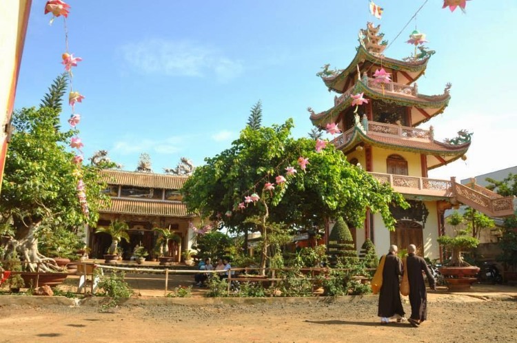 Le paysage de la pagode de Hoa Nghiem