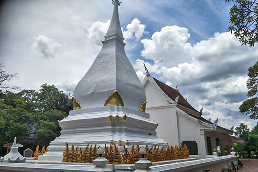Phra That Si Song Rak