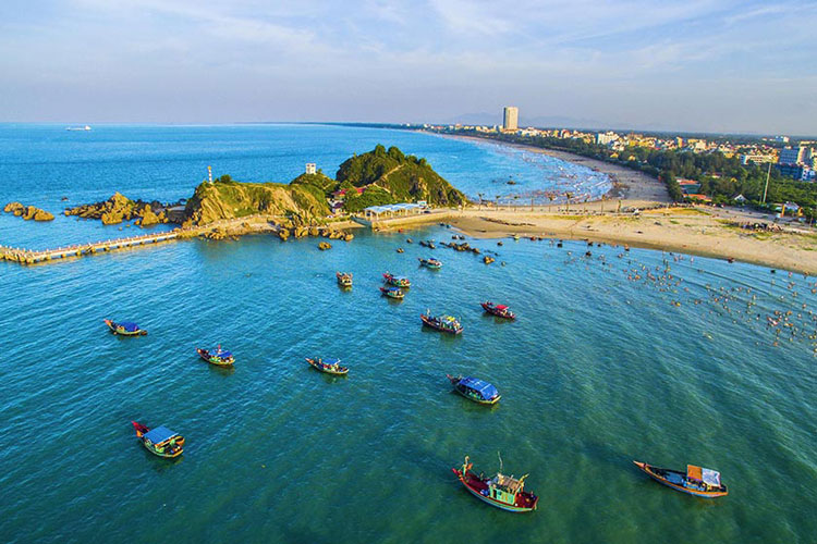 La plage de Canh Duong