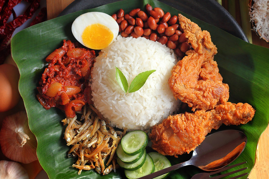 Nasi Lemak - plat à la plage de Cherating