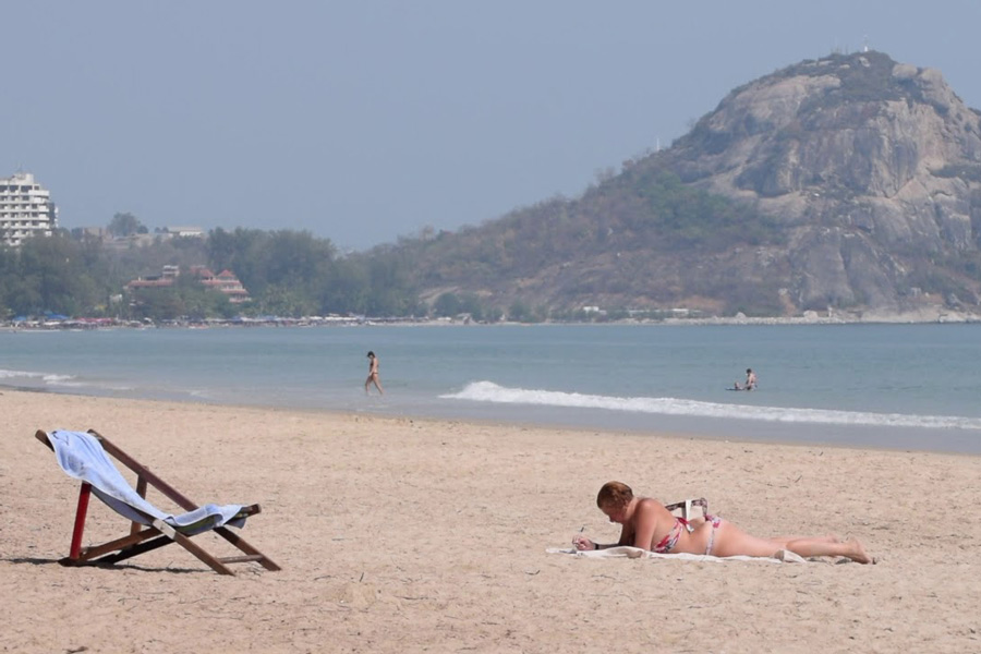 Détendez-vous et profitez de l'atmosphère intérieure sur le sable