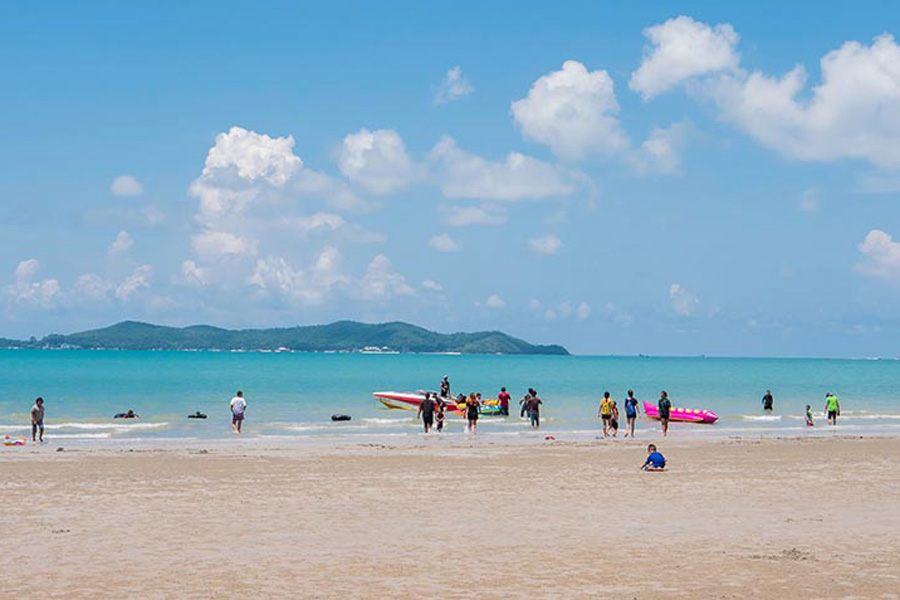 La plage propose de nombreuses activités nautiques intéressantes