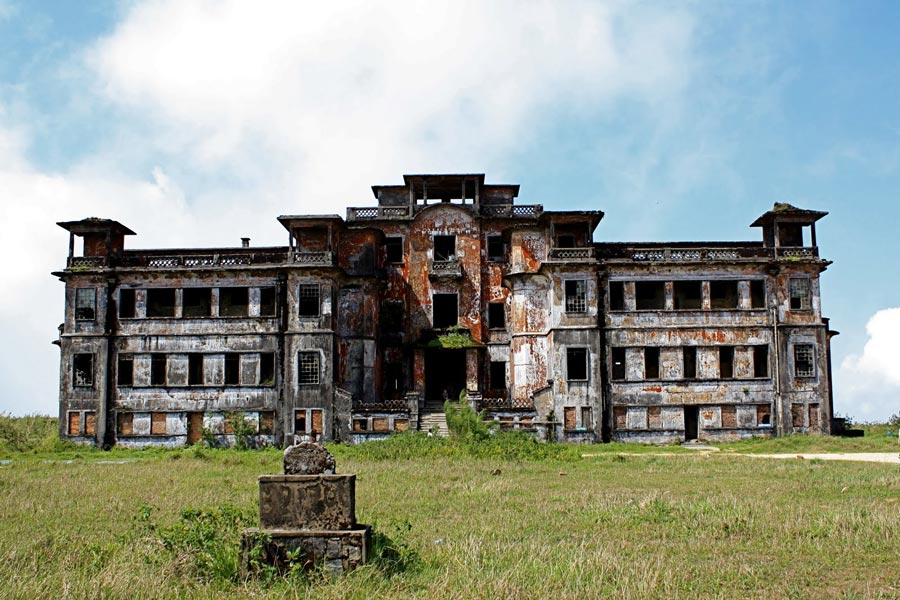 L'hôtel Bokor Place - ancienne symbole du plateau de Bokor