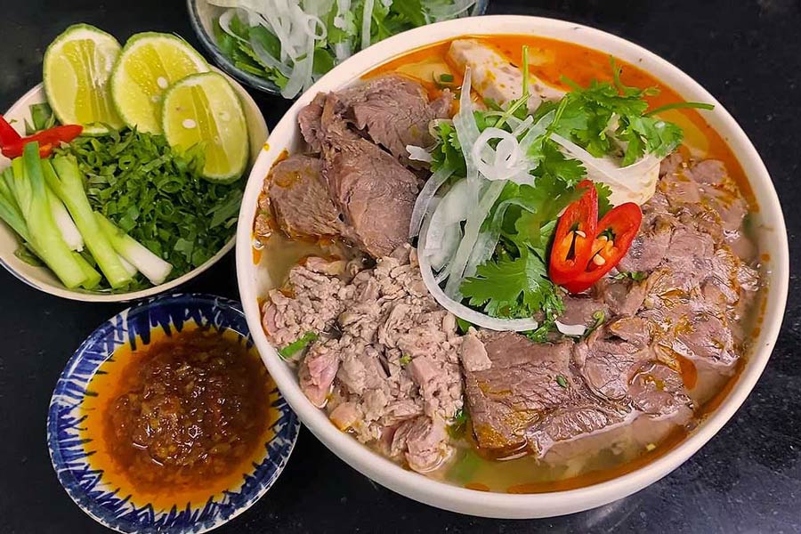 Top 15 des plats incontournables au Vietnam