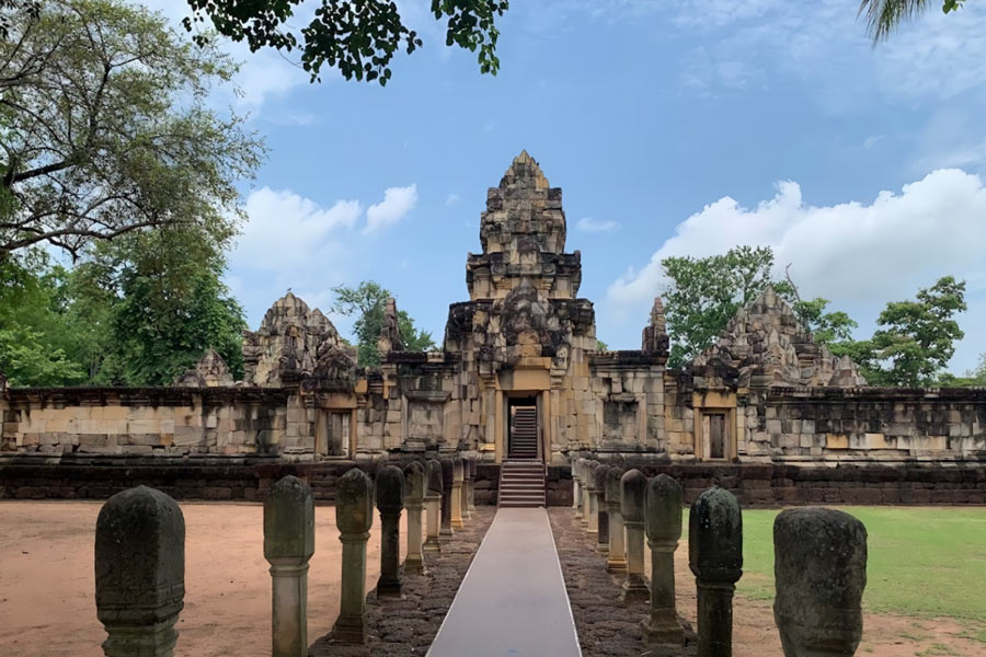 L'ancien site de Prasat Sadok Kok Thom à Sa Kaeo