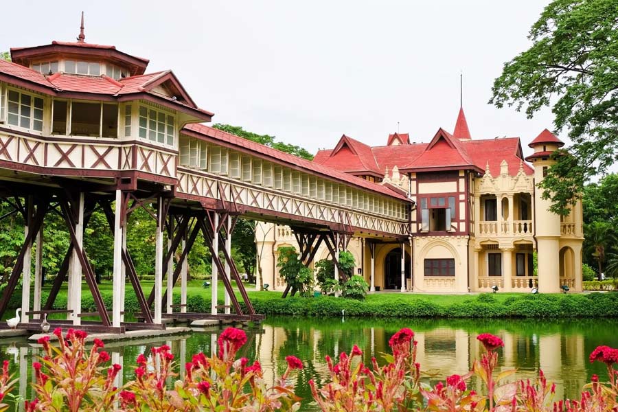 Pont spécial au Palais Sanam Chandra