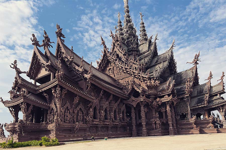 Santuaire de la Vérité est l'un des plus beaux temples de la Thailande