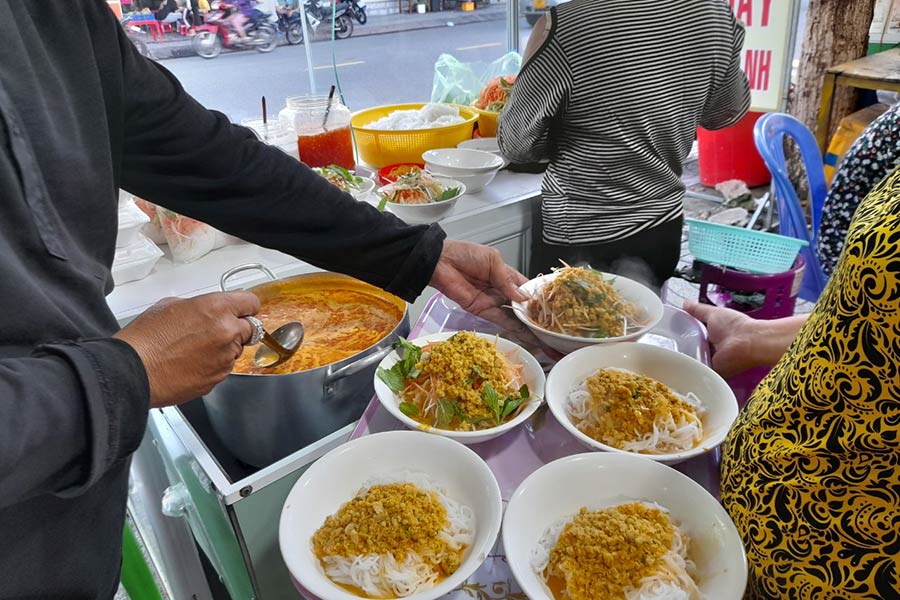 Le “bun khen” - un des plats à ne pas manquer en venant à Phu Quoc